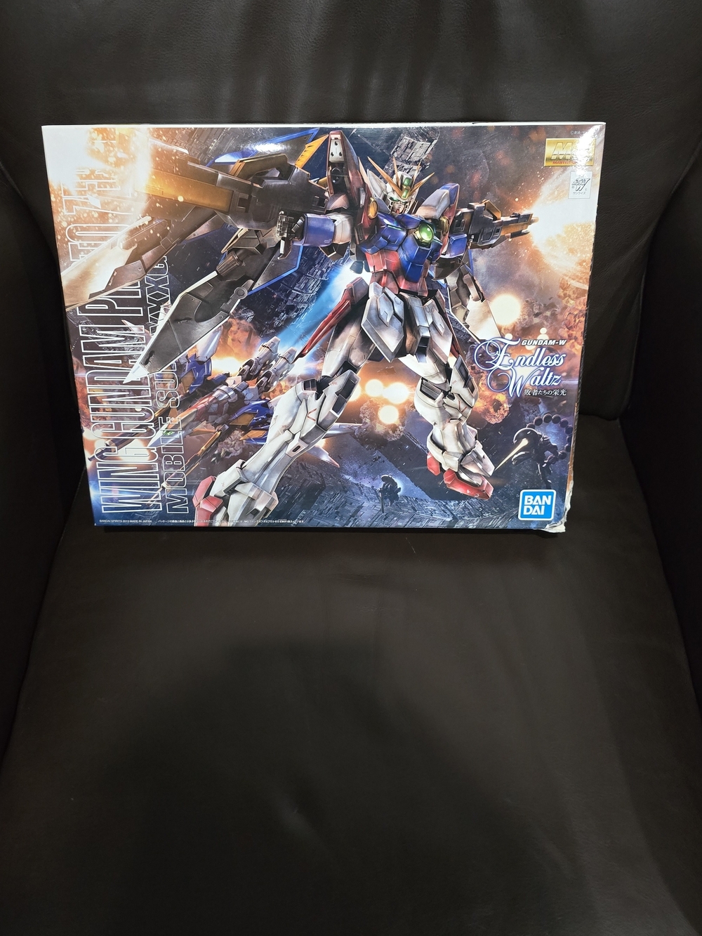 Bandai Gundam Model Kit - Blue, White & Red Mobile Suit